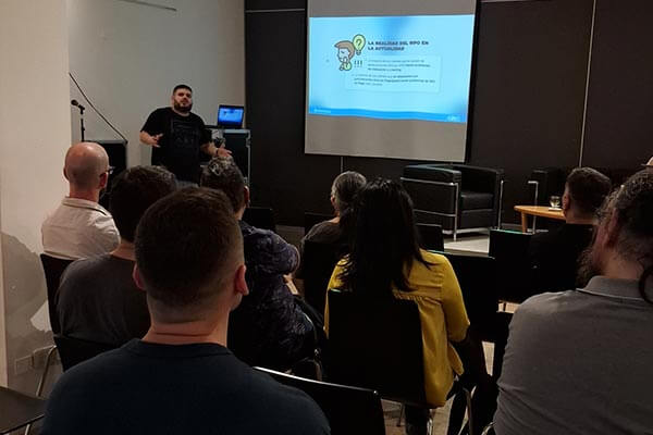 Álvaro Fontela en Meetup WordPress Buenos Aires